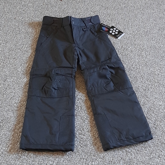 New Ski Gear Youth Insulated Charcoal Snow Pants.